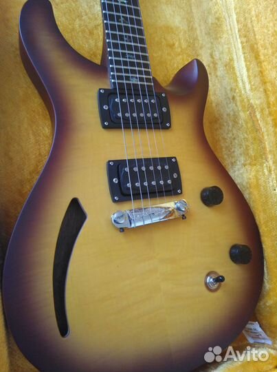 Гитара полуакустика /реплика/ PRS 