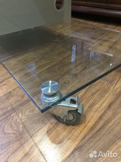 Полка для телевизора