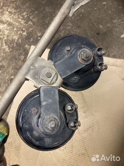 Звуковые сигналы в сборе Мерседес 201(190)