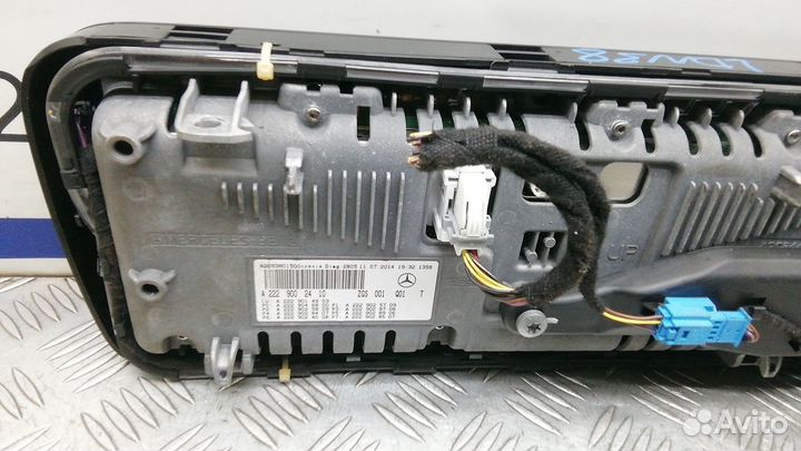 Щиток приборов (приборная панель) Mercedes-Benz