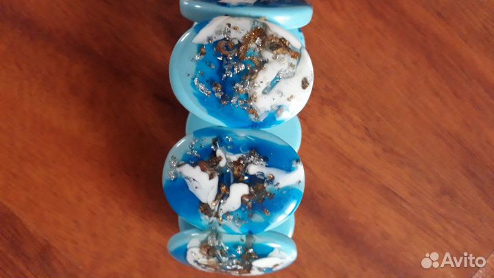 Браслет пластмассовый