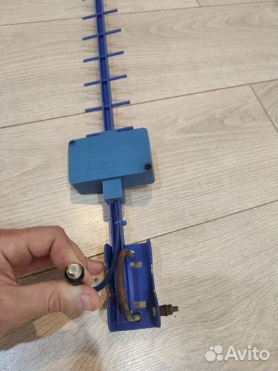 Антенна уличная (3G) AX-2017Y направленная