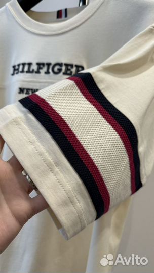 Tommy hilfiger футболка L (50 р), оригинал