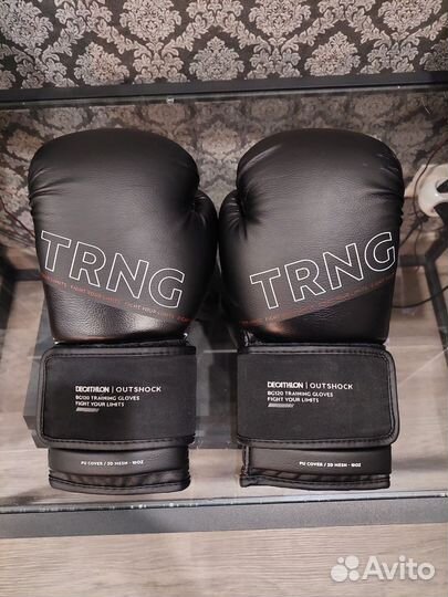 Боксерские перчатки 10 oz