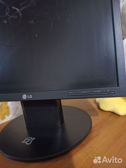 Монитор LG flatron L17NS-7 (на запчасти)