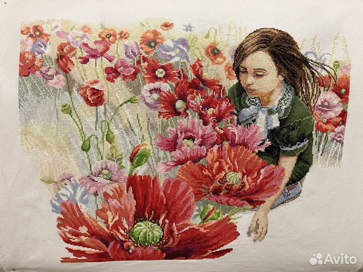 10 вышитых крестиком картин