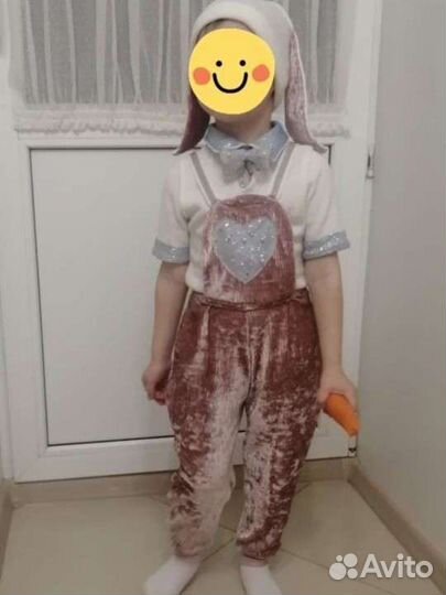 Костюма зайчика