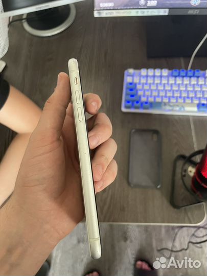 iPhone Xr, 64 ГБ