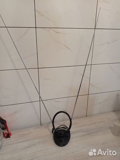 Антенна комнатная