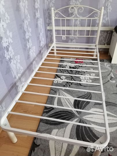 Кровать полуторка