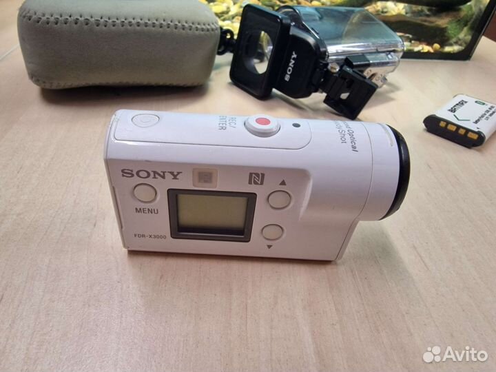 Sony fdr-x3000 + 64гб + акб + бокс