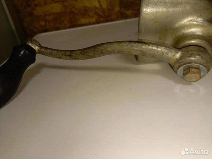 Мясорубка ручная СССР чугунная, бу