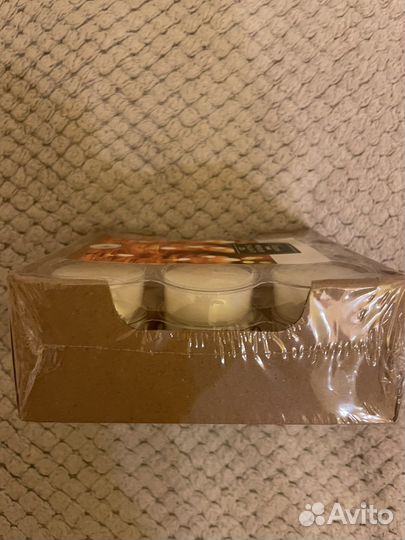 Свечи в подсвечниках