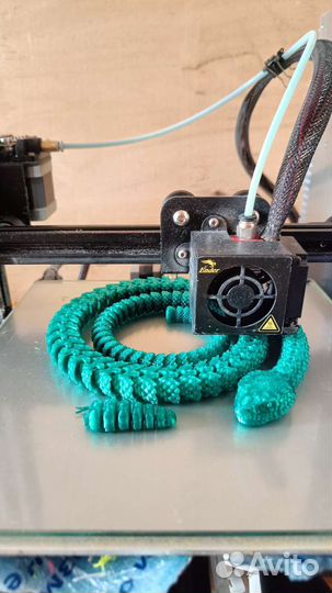 Змея подвижная люминесценция игрушка гадюка