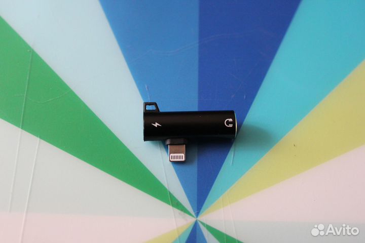 Переходник для наушников и зарядки iPhone