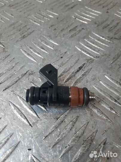 Форсунка Renault Megane хэтчбэк 1.6 K4M812 2007