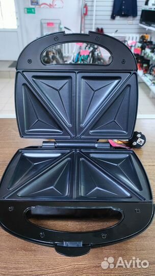 Сэндвичница Maxwell MW-1552 BK