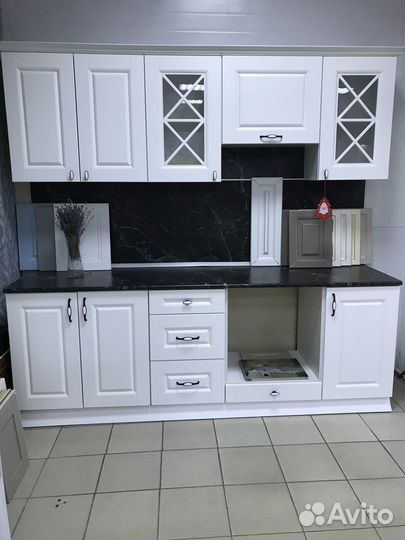 Кухня выставочный образец