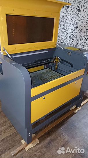 Лазерный станок с чпу по дереву