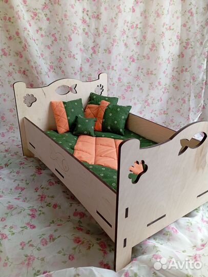 Лежанка для кошек и собак новые