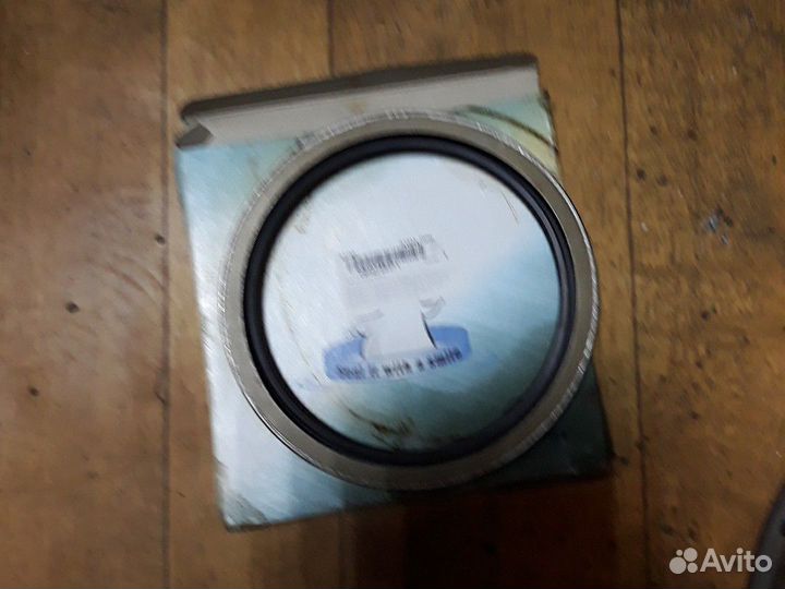 Сальник бортовой 140х170х14