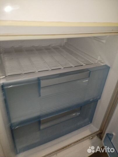 Холодильник LG