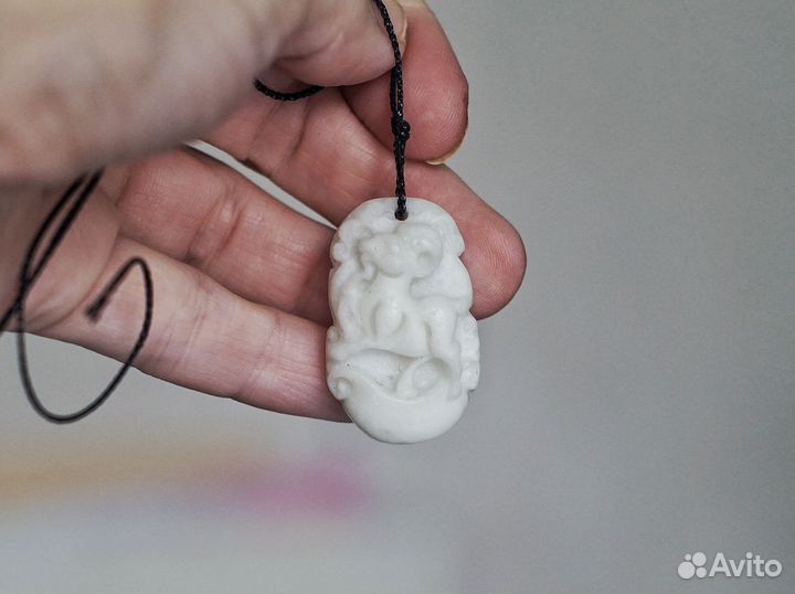 Кулон козерог