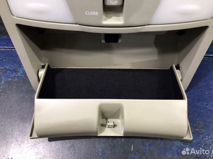 Плафон салона Nissan Teana J32