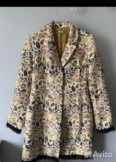 Пальто легкое Benetton