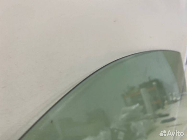 Стекло двери задней правой Toyota Camry XV30 2001