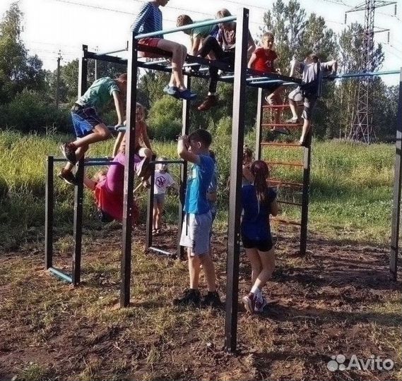 Спортивный комплекс воркаут для двора