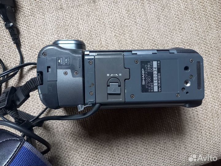 Видеокамера Sharp digital VL-DC1 Viewcam Hi8