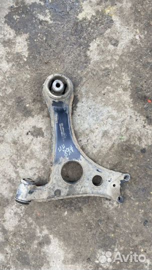 Рычаг передний нижний правый Mercedes W168