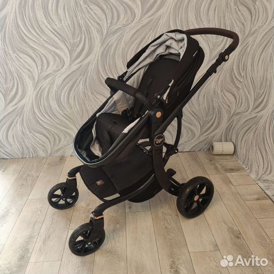 Коляска 2 в 1 luxmom Dalux