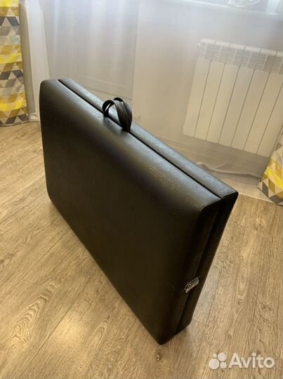 Кушетка для наращивания ресниц