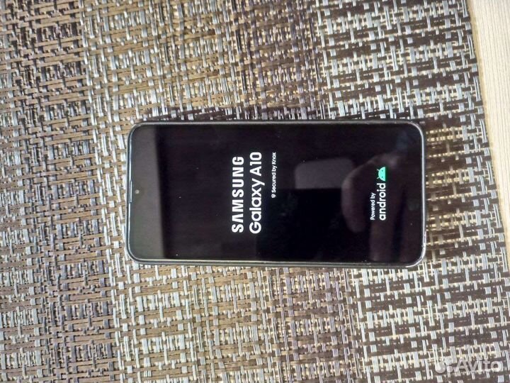 Телефон Samsung