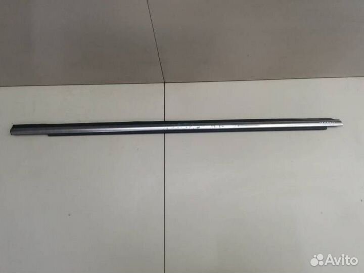 Накладка стекла заднего левого Kia Sportage 3 SL 2