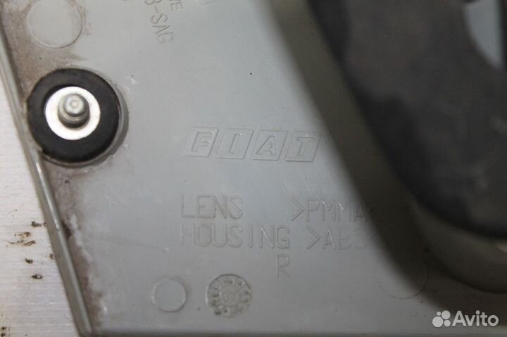 Fiat Albea фонарь внутренний задний правый