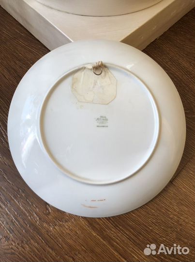 Настенная тарелка