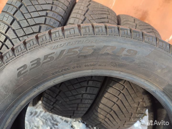 Pirelli Ice Zero FR 235/55 R19 105H