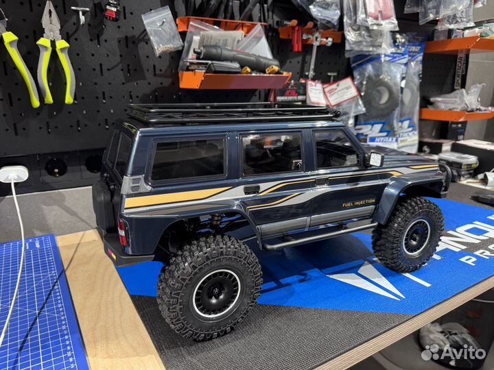 Радио модель Yikong YK 4107 новый (трофи )