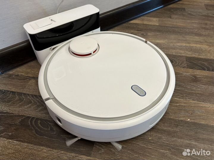 Xiaomi Mi Robot Vacuum (первое поколение)