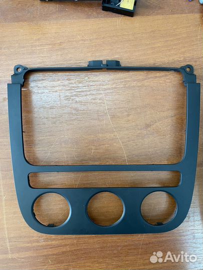 Рамка магнитолы и климата golf 5