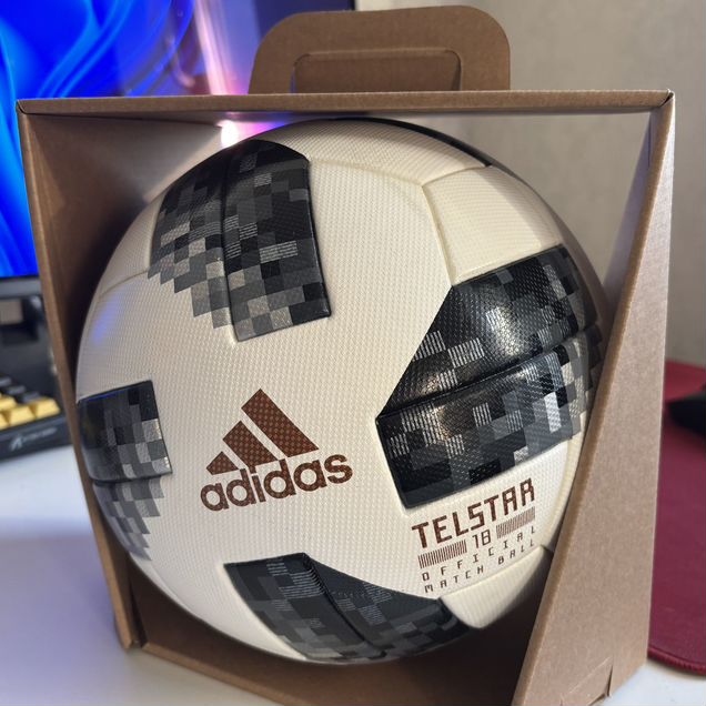 Мяч adidas telstar 2018