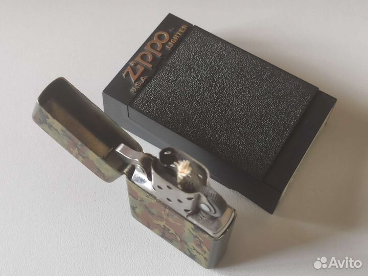 Зажигалка Zippo Camouflage Regular Lighter 219