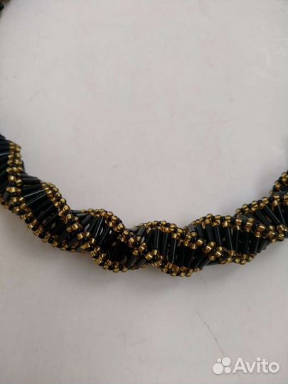 Колье из бисера