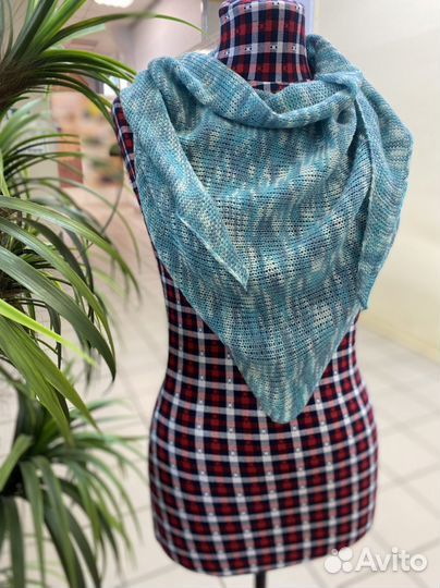 Платок вязаный, бактус