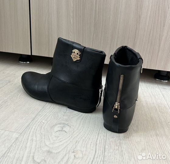 Ботинки женские
