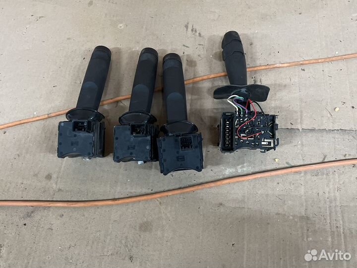 Подрулевой переключатель