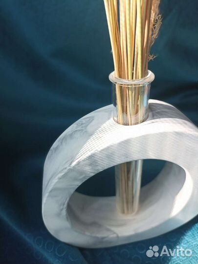 Ваза для цветов гипсовая